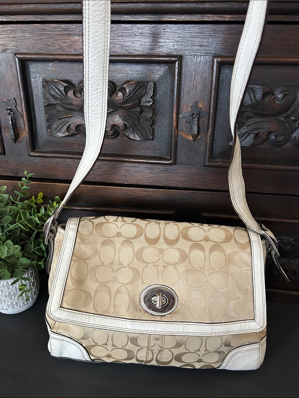 Vintage Coach Soho (or Hamptons) Signature Flap Shoulder Bag F13972 - Picture 1 of 13